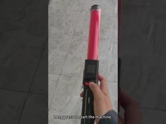 Ο δοκιμαστής αλκοόλ χρησιμοποιεί βίντεο και ρωτάει για οδήγηση μεθυσμένος.